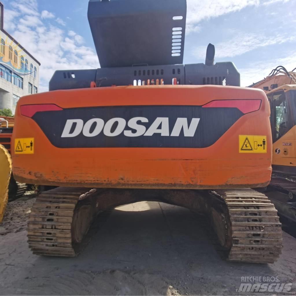 Doosan DX 300 LC Pásová rýpadla