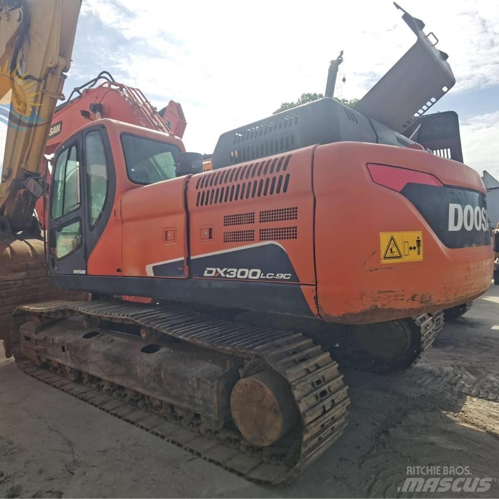 Doosan DX 300 LC Pásová rýpadla