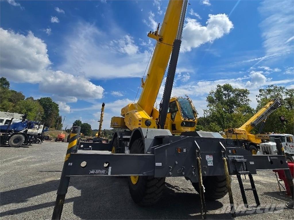 Grove GRT8100 Jeřáby pro těžký terén