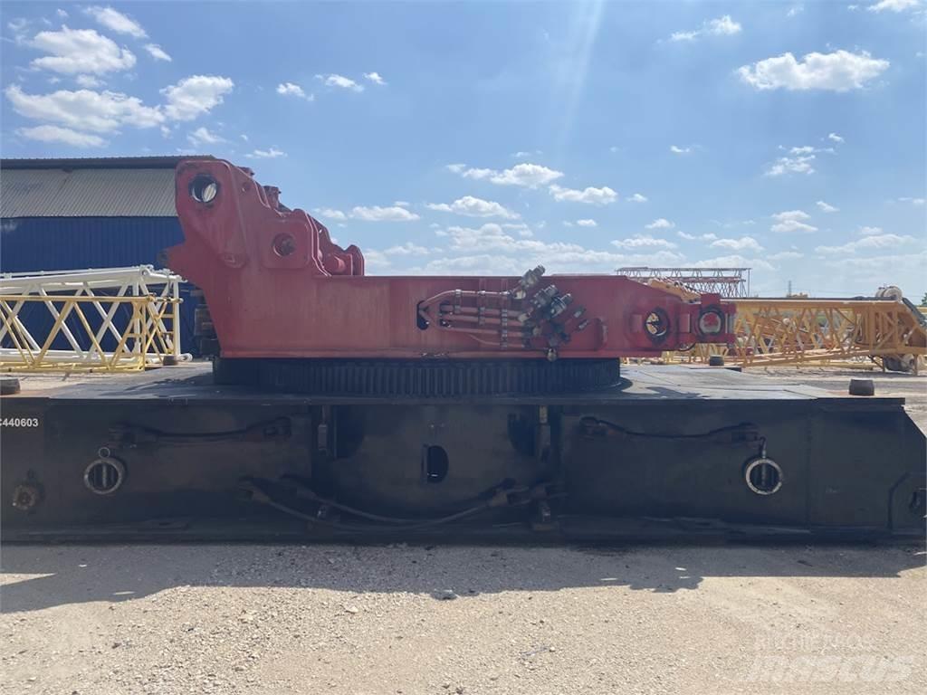Manitowoc 16000 Pásové jeřáby