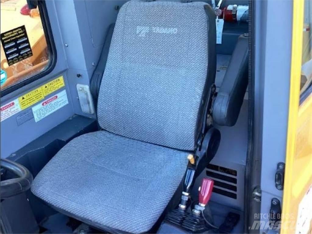 Tadano GR-500XL Jeřáby pro těžký terén