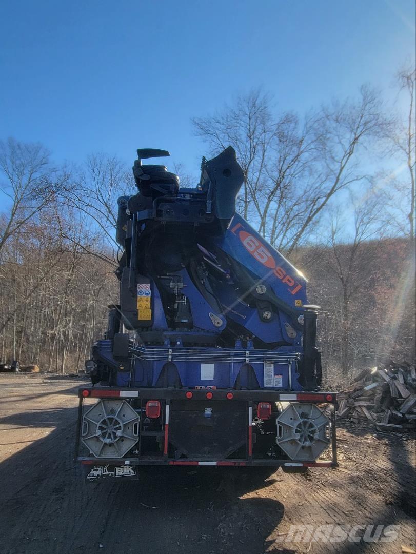 BIK TC-106 Autojeřáby, hydraulické ruky