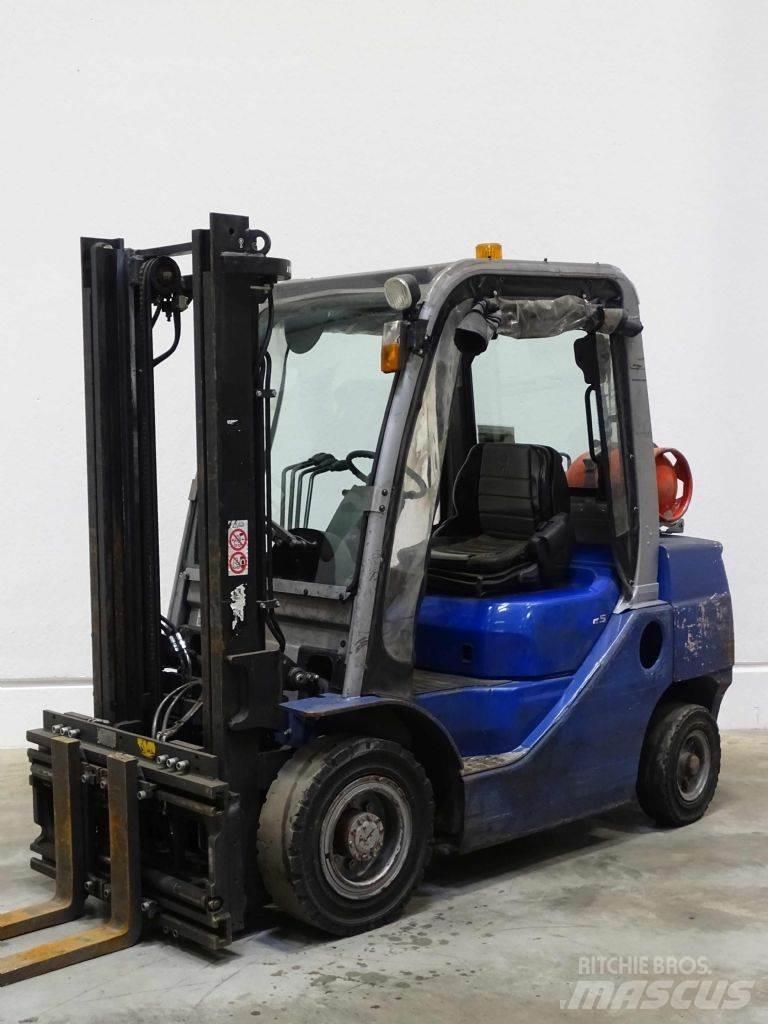 Cesab M325G LPG vozíky