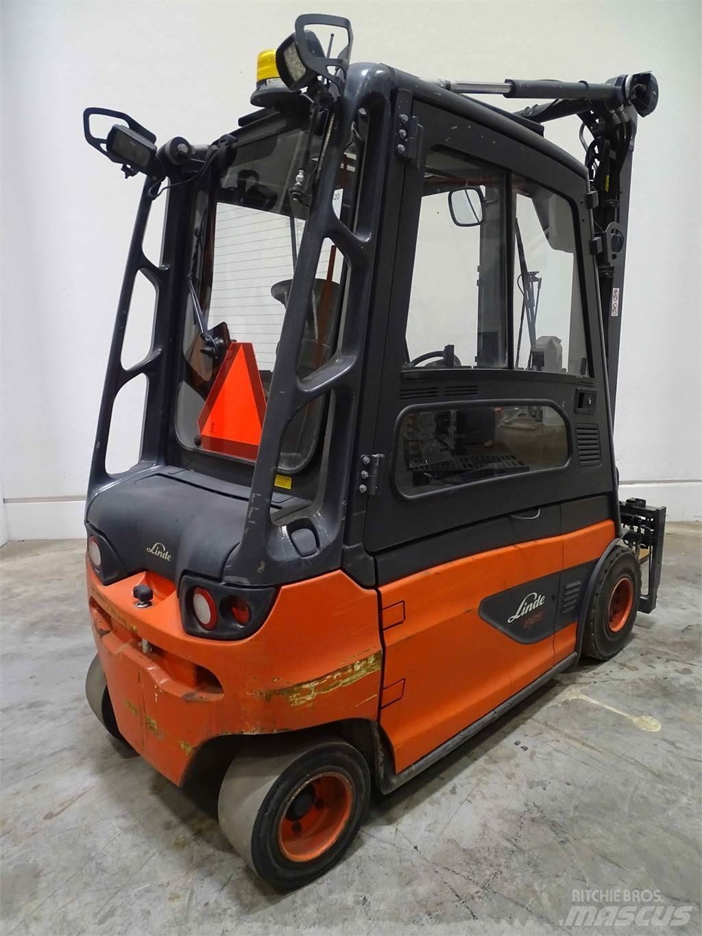 Linde E25L-01 Akumulátorové vozíky