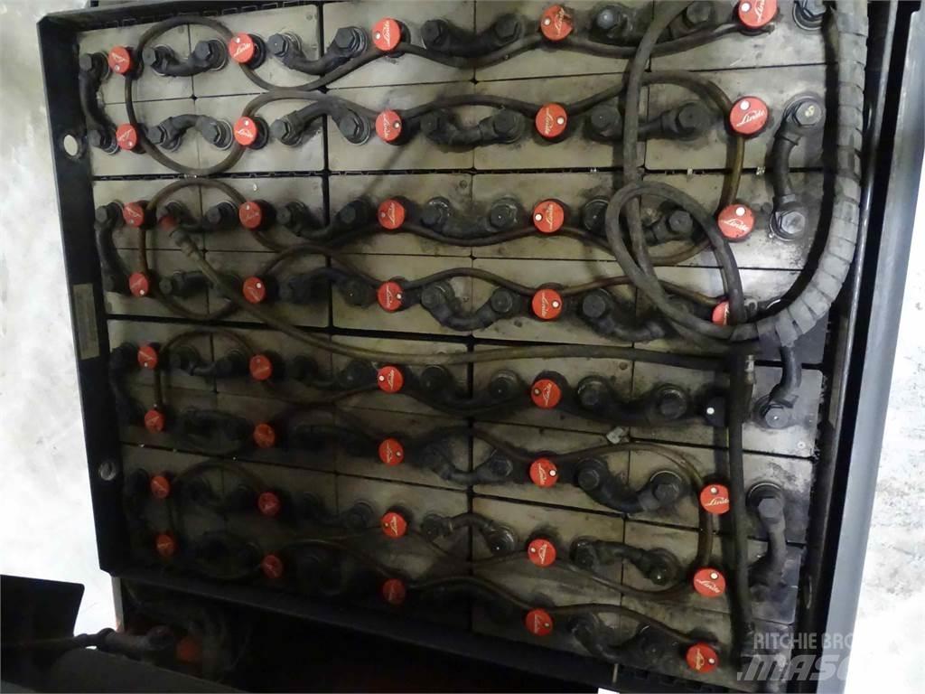 Linde E25L-01 Akumulátorové vozíky