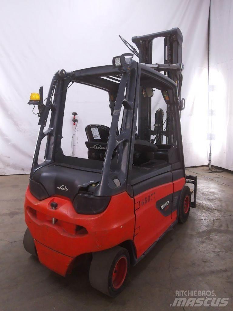 Linde E30L-01 Akumulátorové vozíky