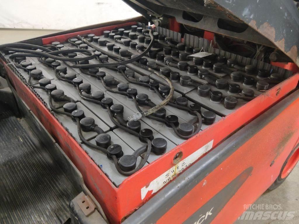 Linde E30L-01 Akumulátorové vozíky