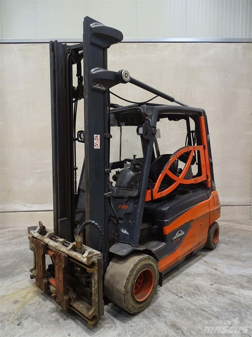 Linde E35L-01 Akumulátorové vozíky