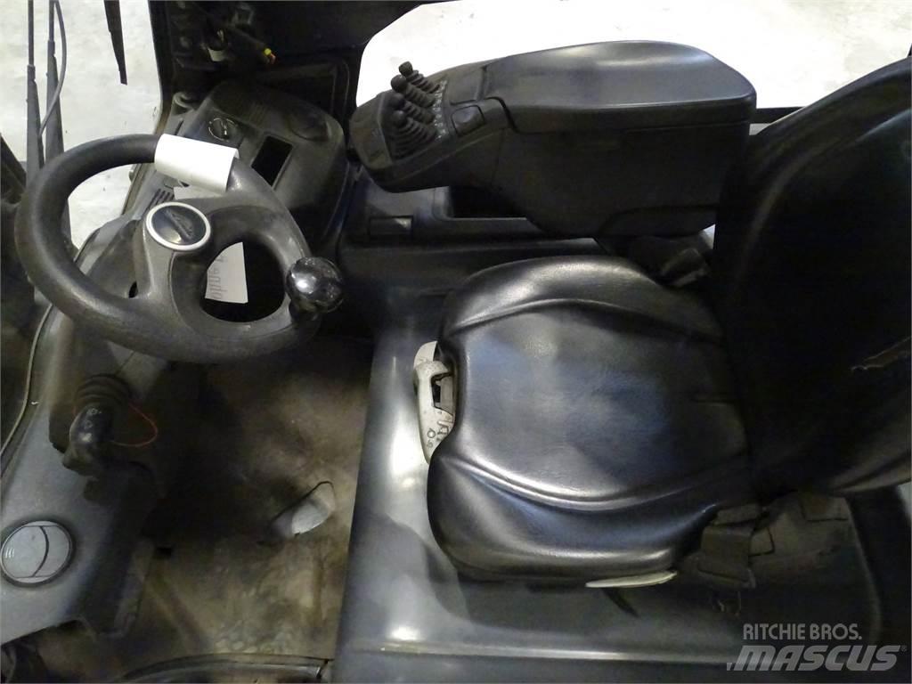 Linde E35L-01 Akumulátorové vozíky