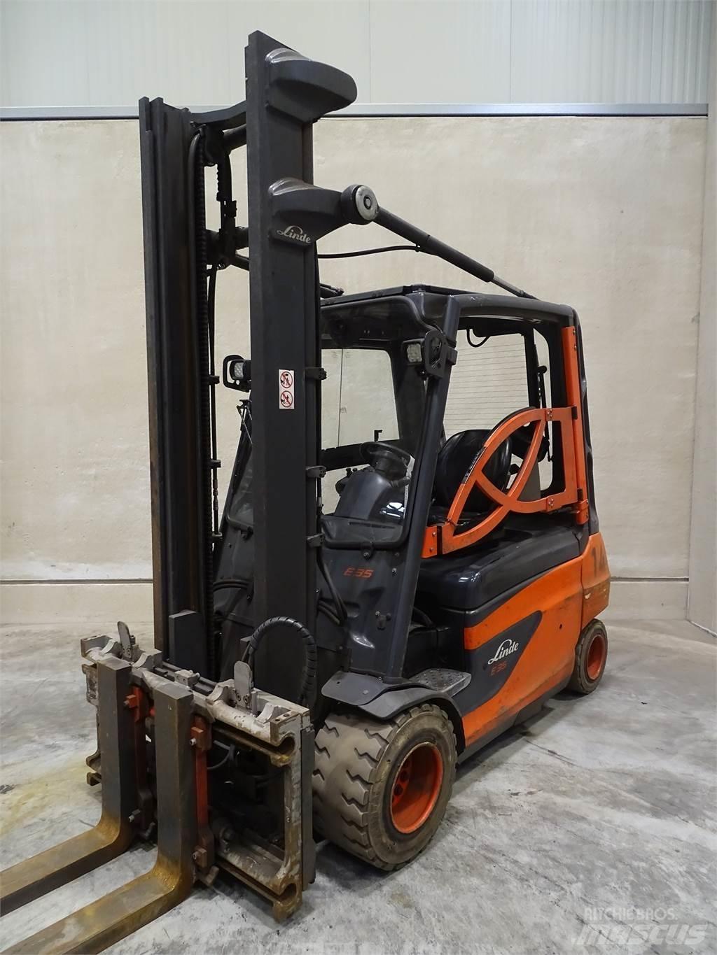 Linde E35L-01 Akumulátorové vozíky
