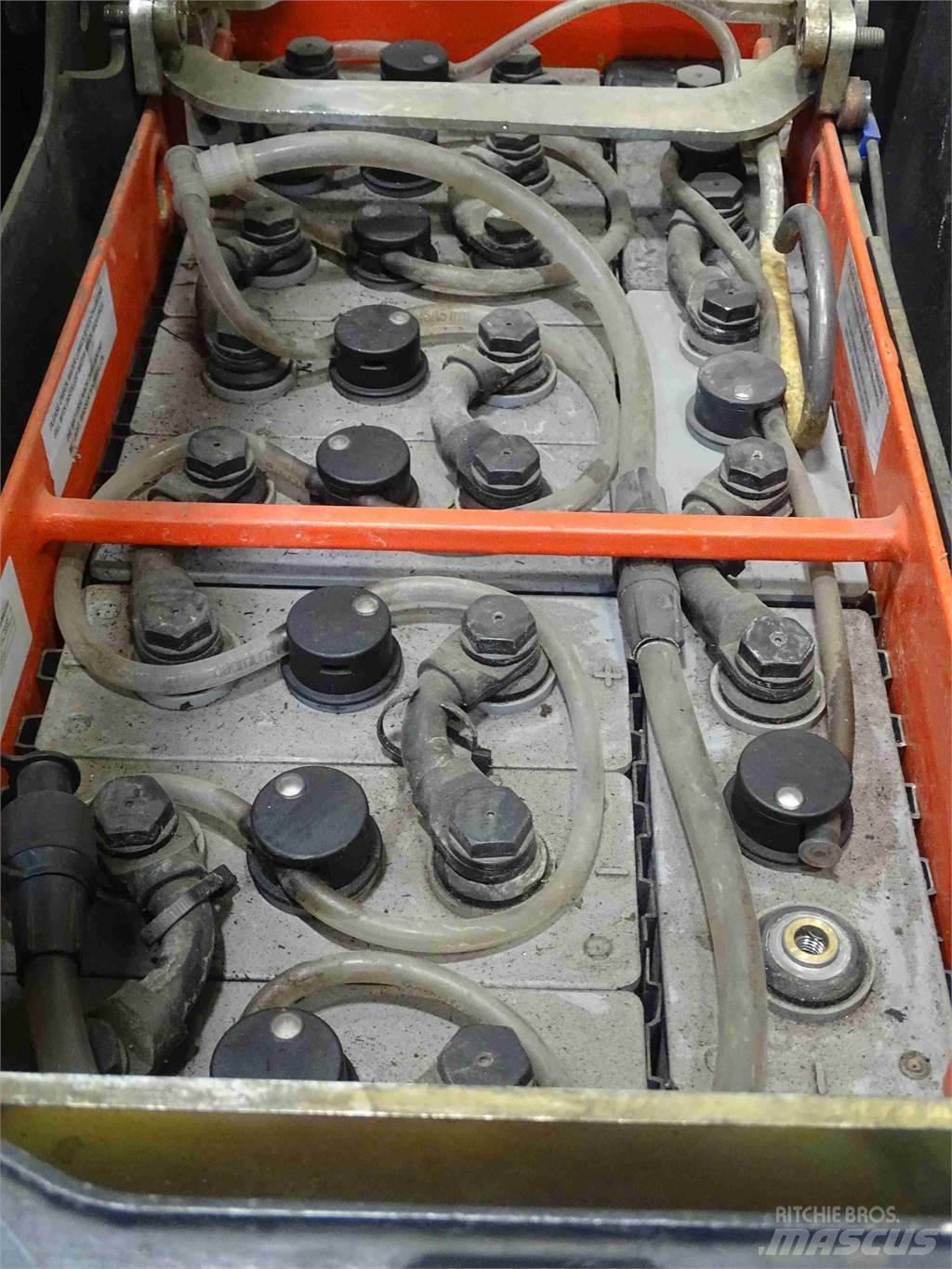 Linde L12LSP Ručně vedené vysokozdvižné vozíky