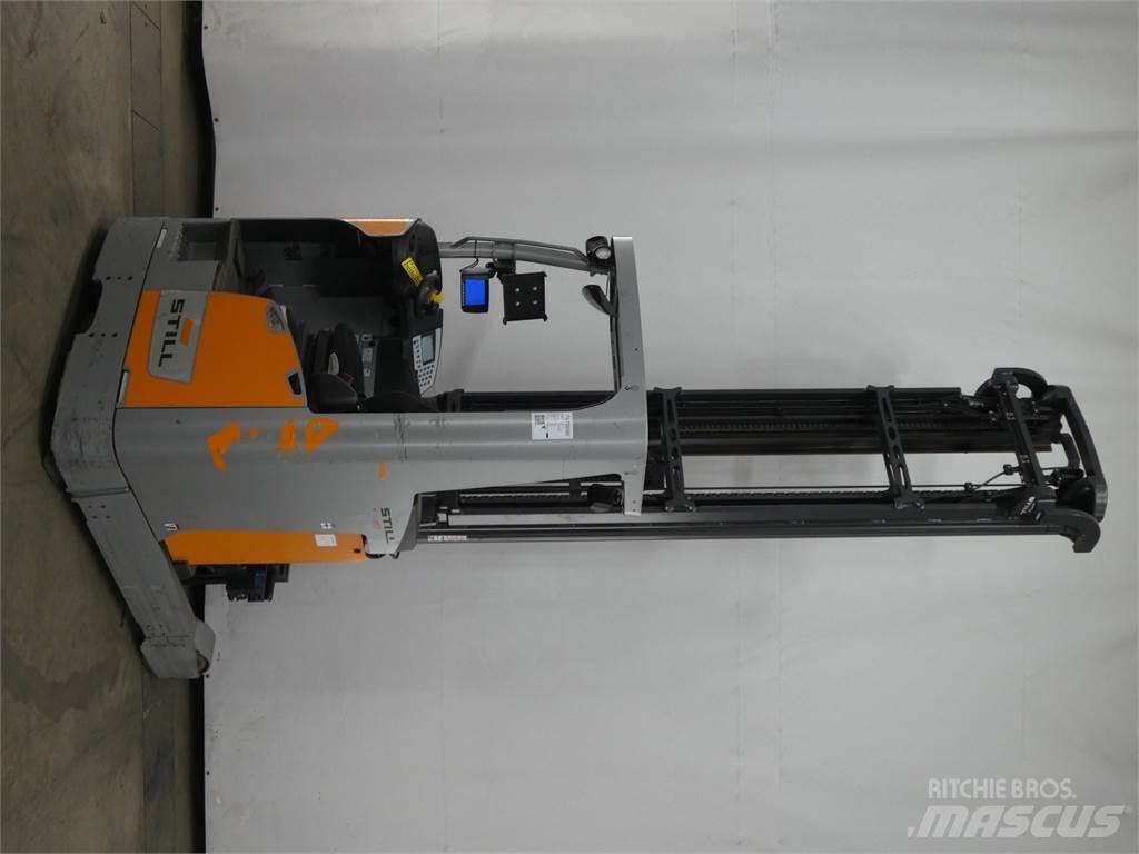 Still FM-X17 Retraky