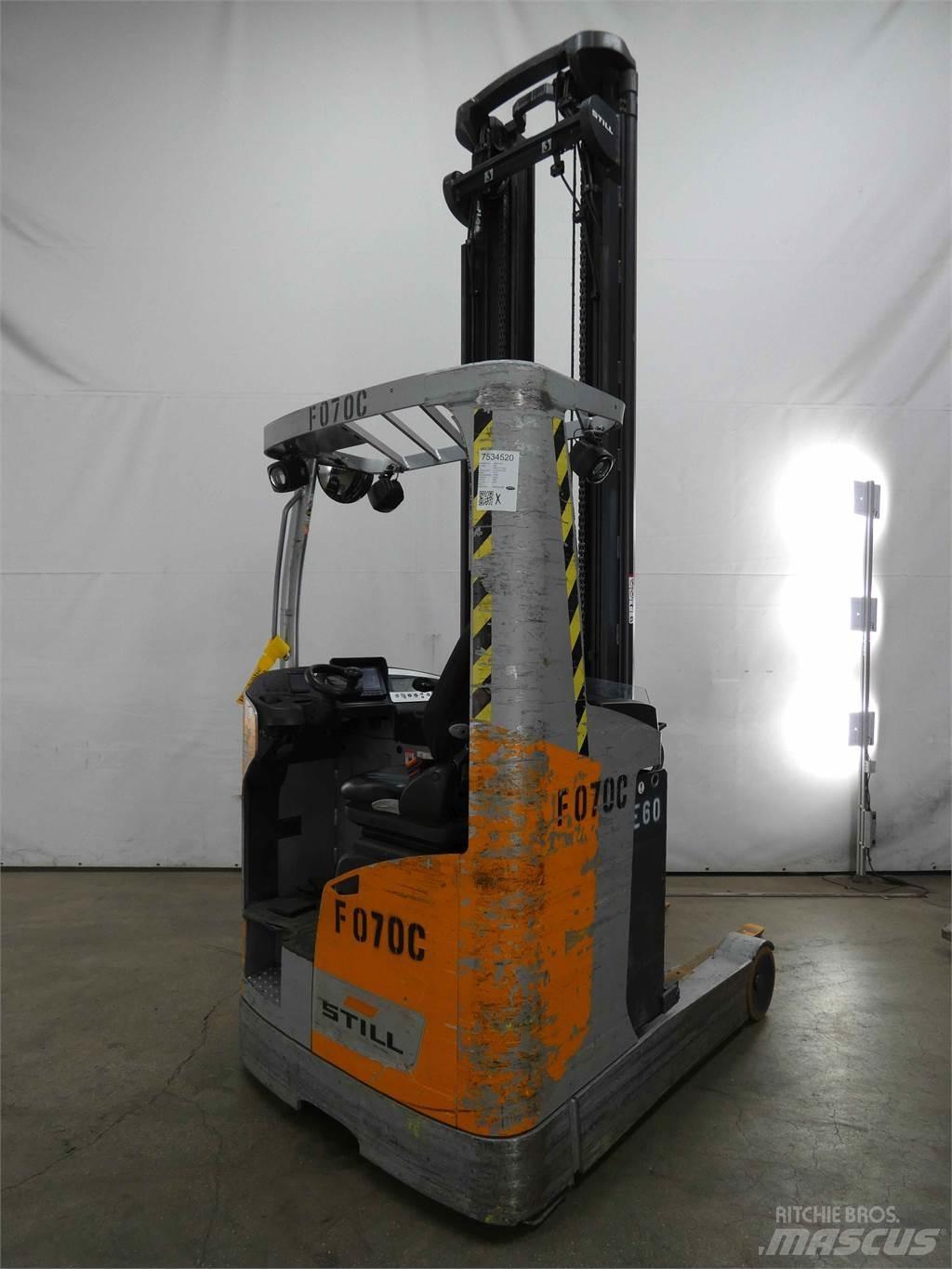 Still FM-X17 Retraky