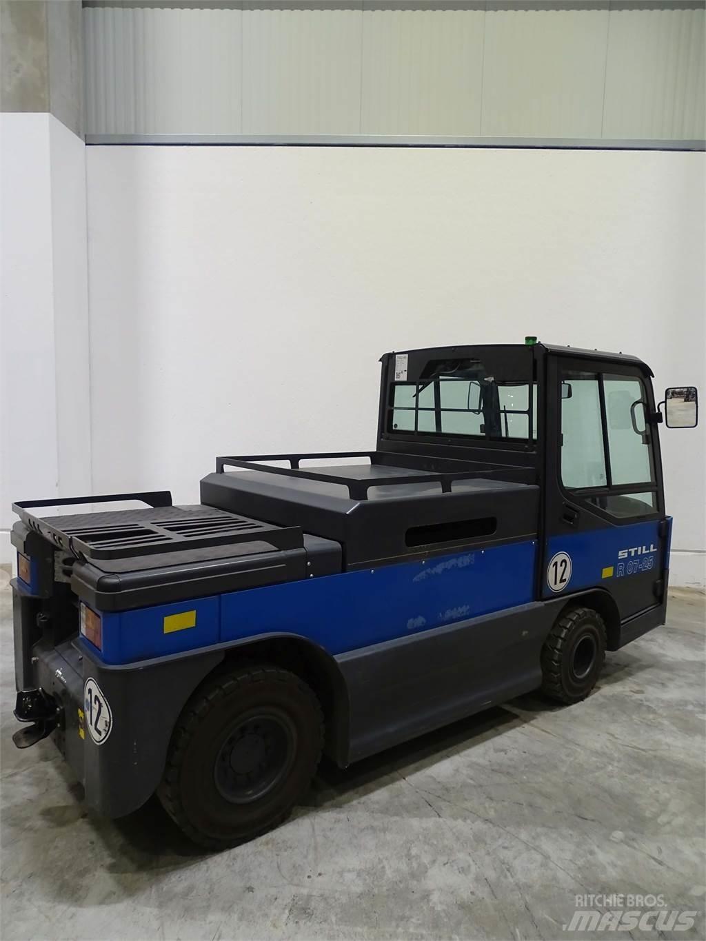 Still R07-25 Vlečné vozíky