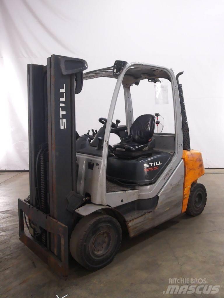 Still RX70-30 Dieselové vozíky