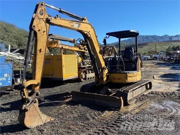 CAT 305C Mini rýpadla < 7t
