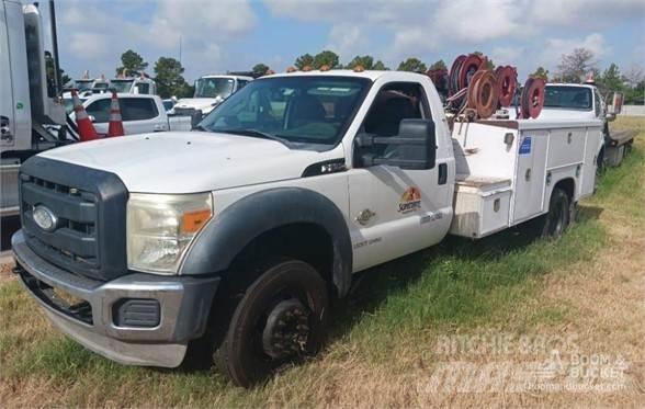 Ford F550 Komunální / Multi-užitková vozidla