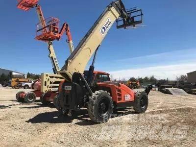 JLG 1255 Teleskopické manipulátory