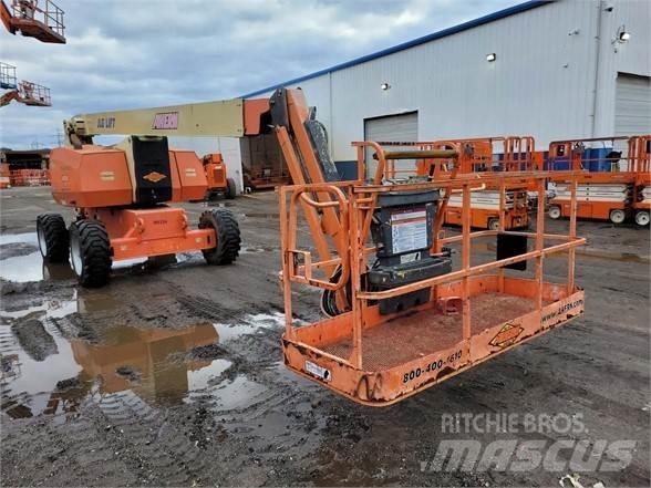 JLG 800AJ Kloubové plošiny