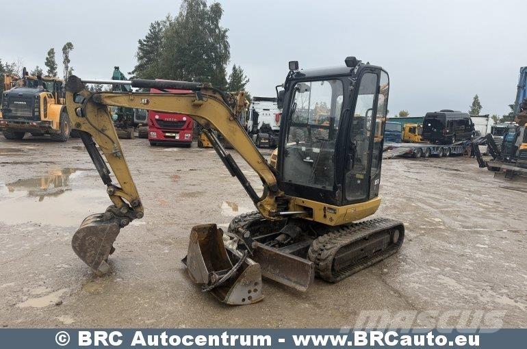 CAT 302.7DCR Mini rýpadla < 7t