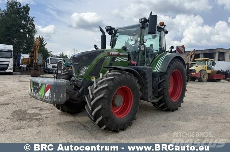 Fendt 724 Vario Traktory