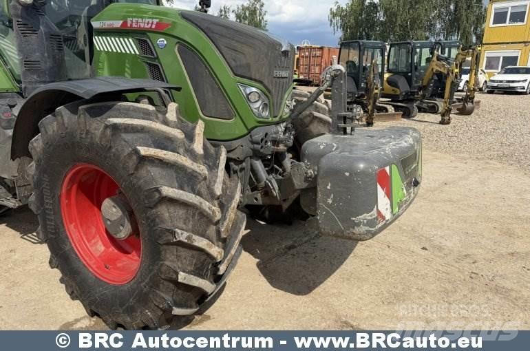 Fendt 724 Vario Traktory