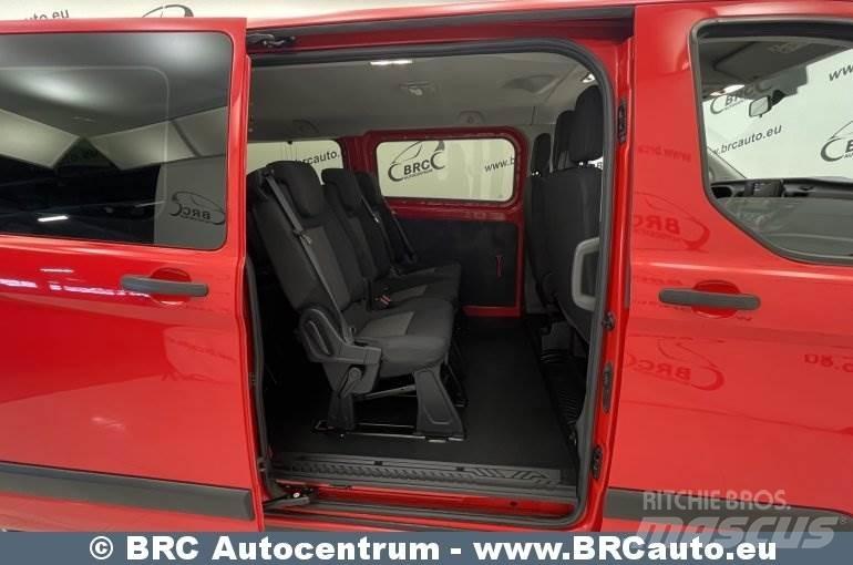 Ford Transit Custom Minibusy