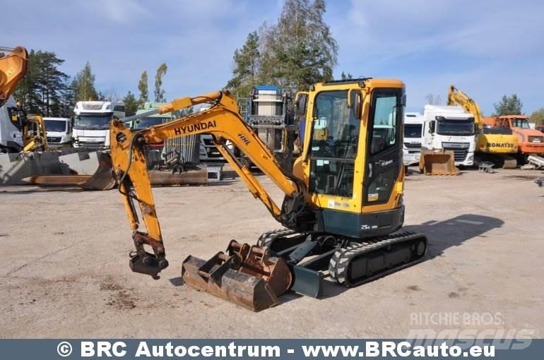 Hyundai R25Z-9AK Mini rýpadla < 7t