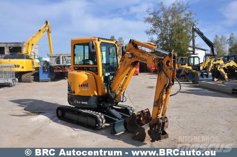 Hyundai R25Z-9AK Mini rýpadla < 7t