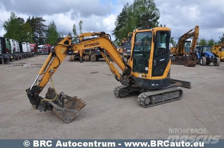 Hyundai R30Z-9AK Mini rýpadla < 7t