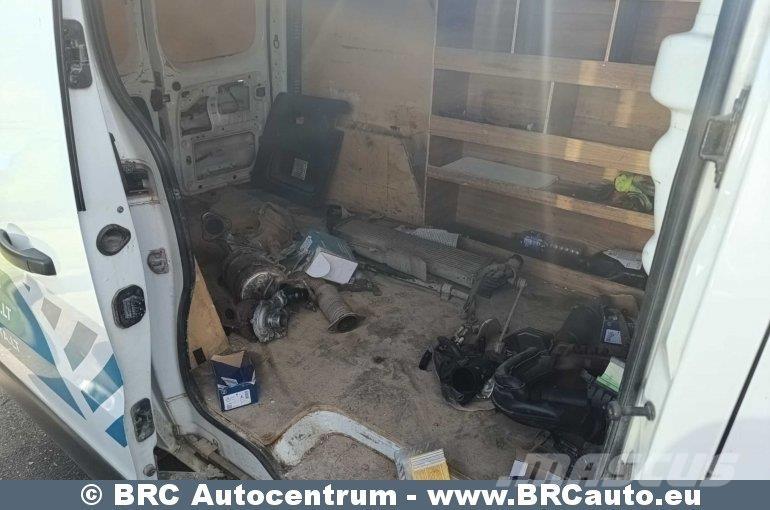 Renault Trafic Skříňová nástavba