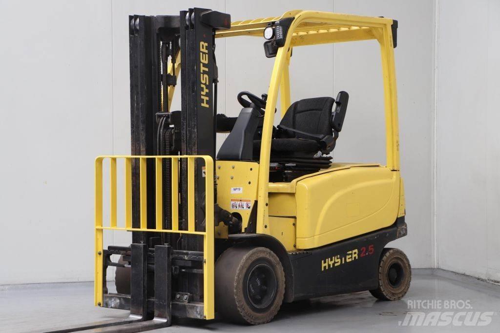 Hyster J2.5XN Akumulátorové vozíky