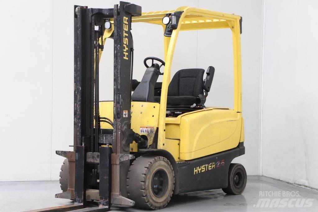 Hyster J2.5XN Akumulátorové vozíky