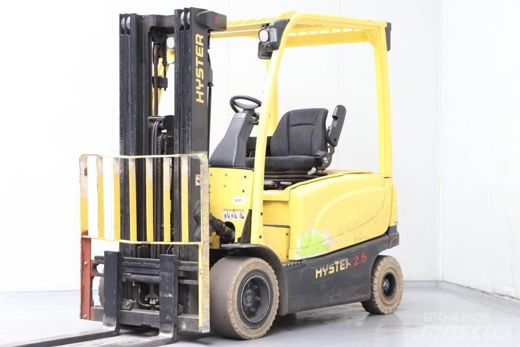 Hyster J2.5XN Akumulátorové vozíky