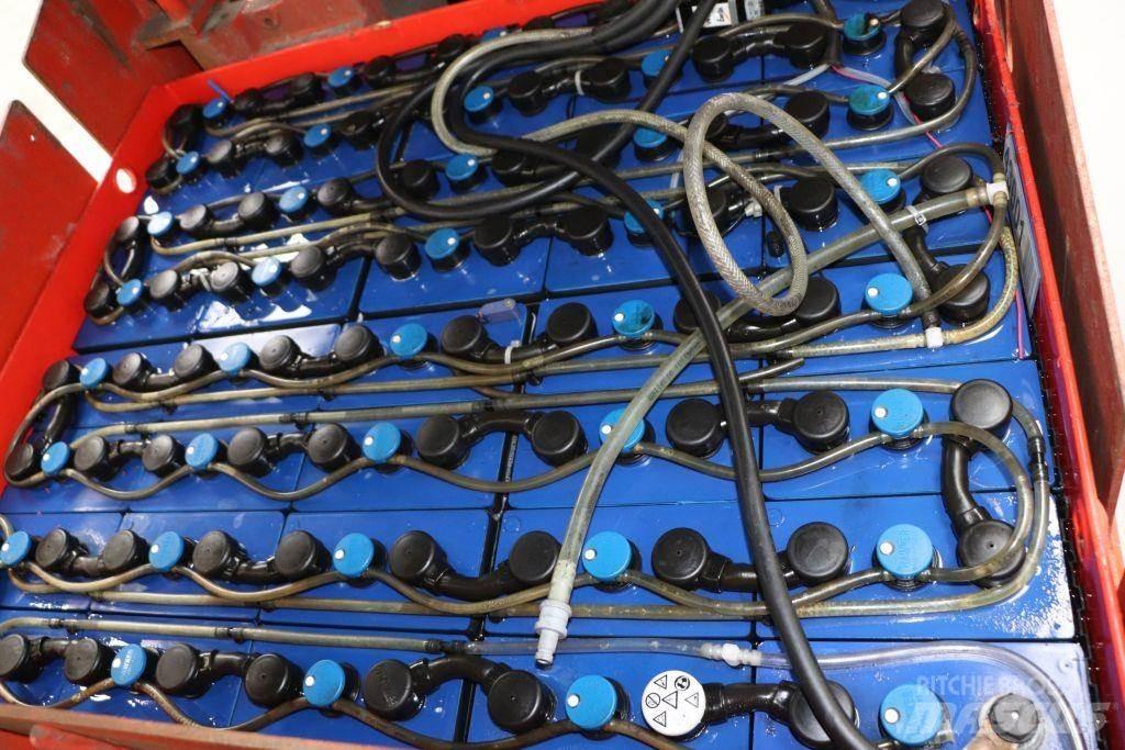 Linde E30S-03/600 Akumulátorové vozíky