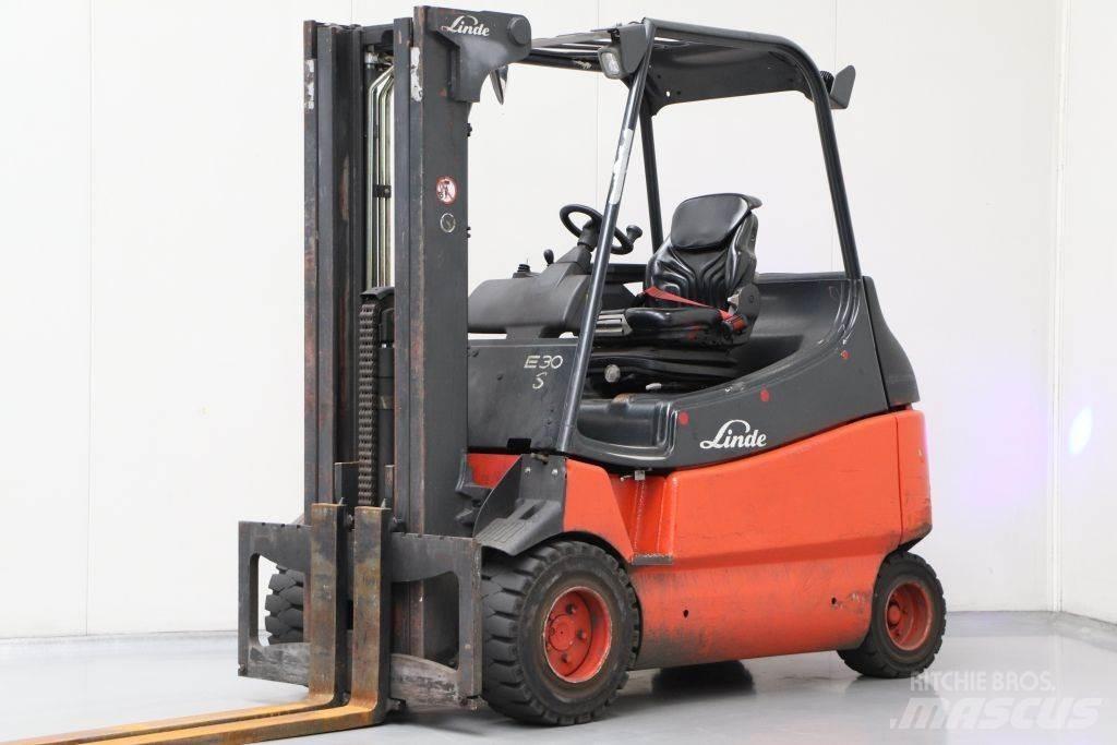 Linde E30S-03/600 Akumulátorové vozíky