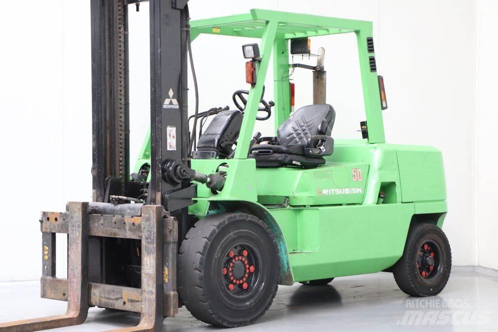Mitsubishi FD50K Dieselové vozíky