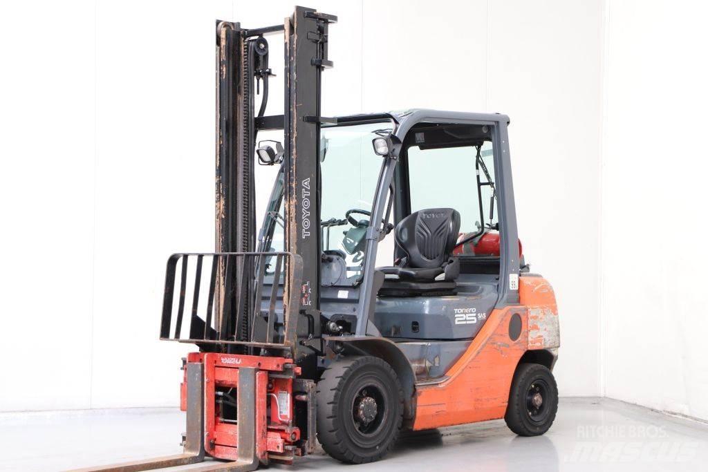 Toyota 02-8FGF25 LPG vozíky