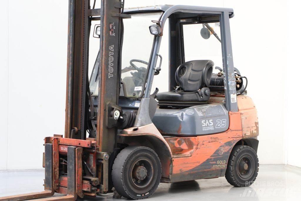 Toyota 42-7FGF25 LPG vozíky