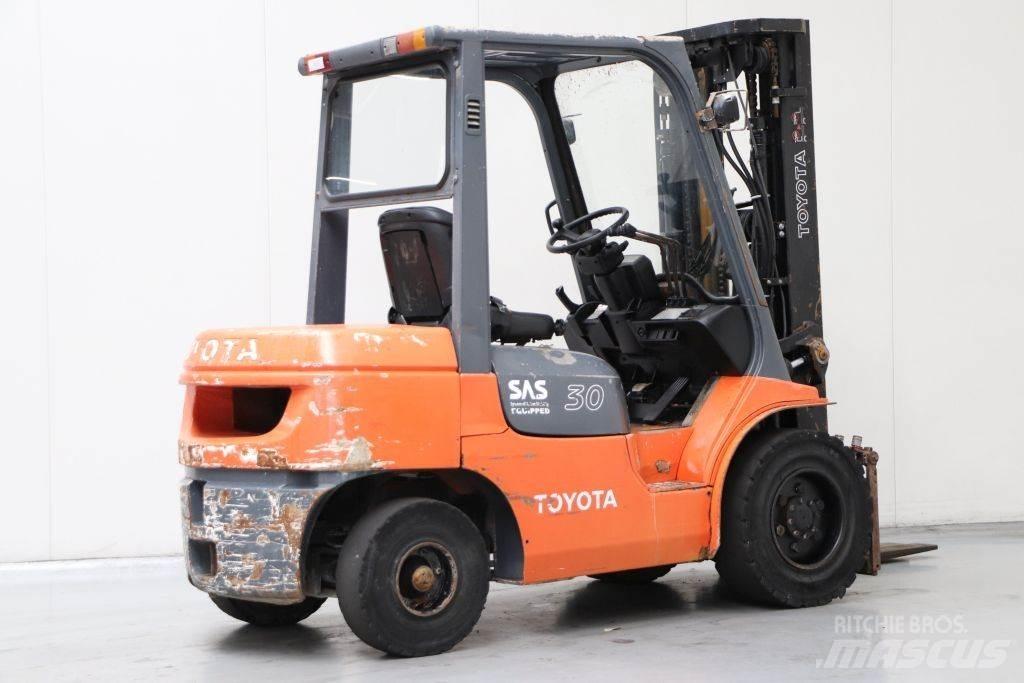 Toyota 62-7FDF30 Dieselové vozíky
