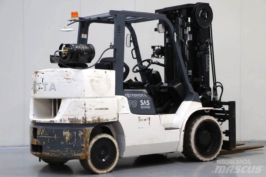 Toyota 7FGCU70 LPG vozíky