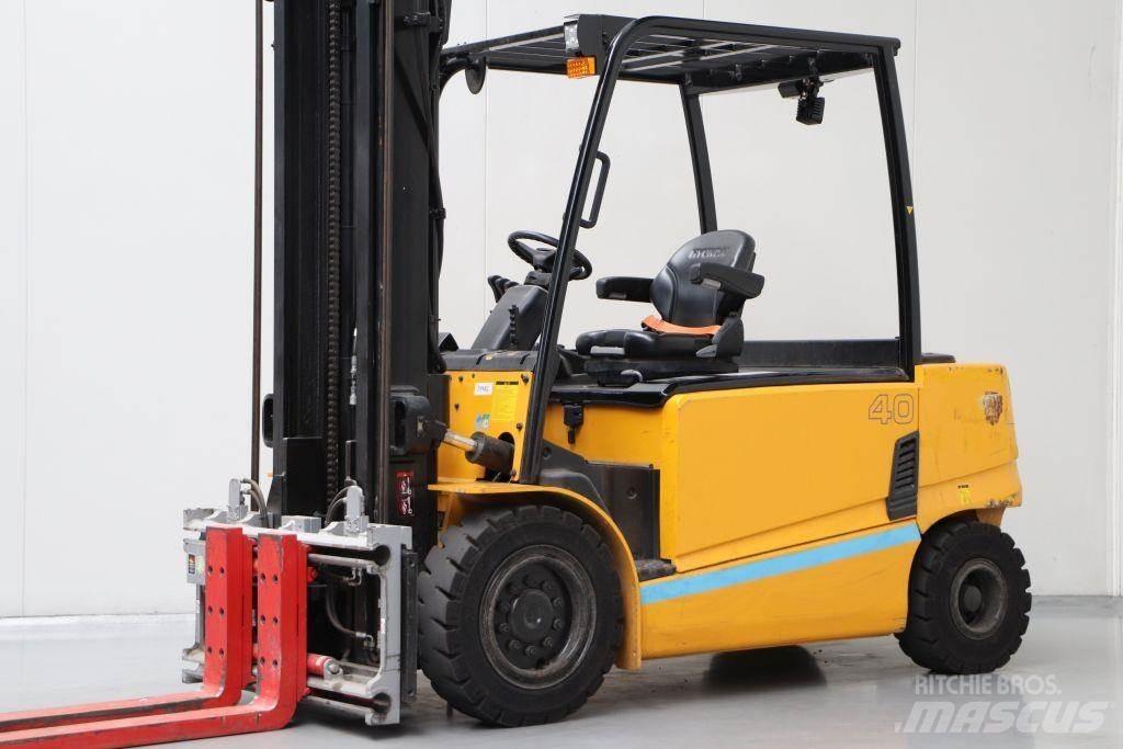 UniCarriers 40B-9 Akumulátorové vozíky