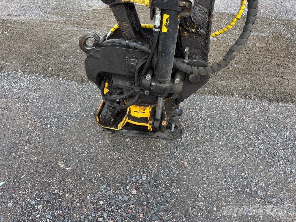 Yanmar Vio 80 U Midi rýpadla 7t - 12t