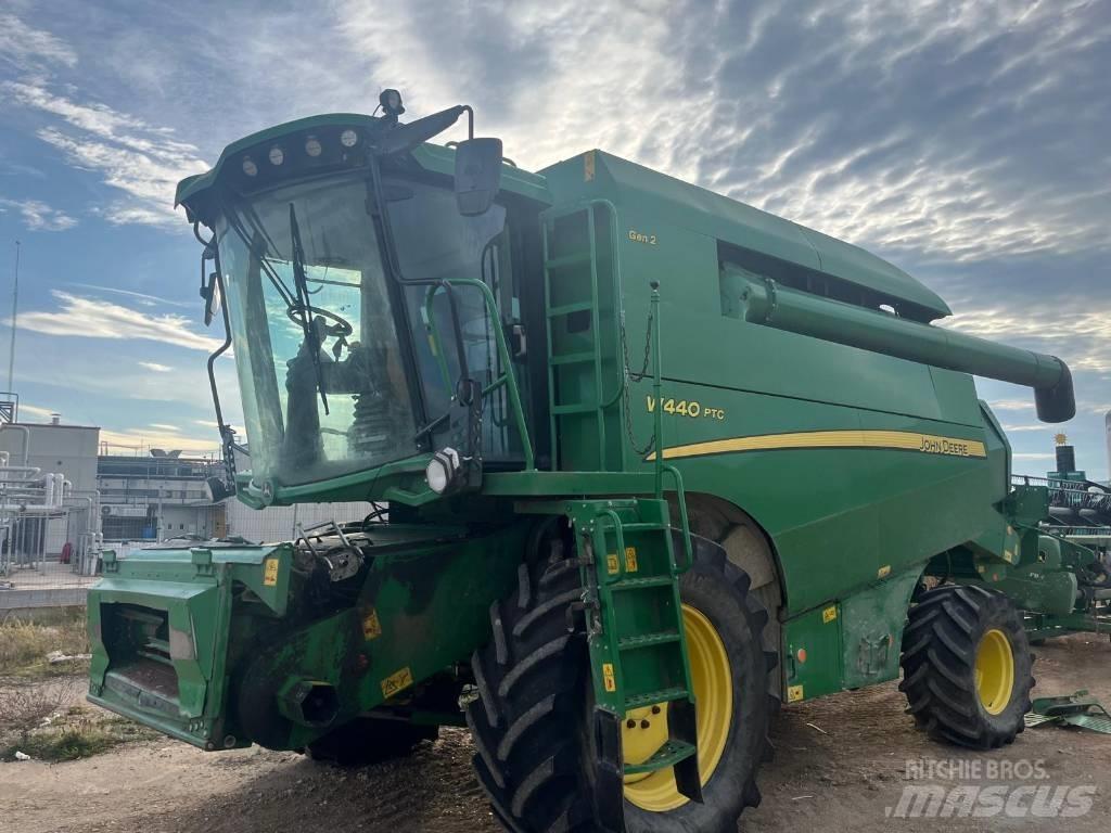 John Deere W 440 PTC Sklízecí mlátičky