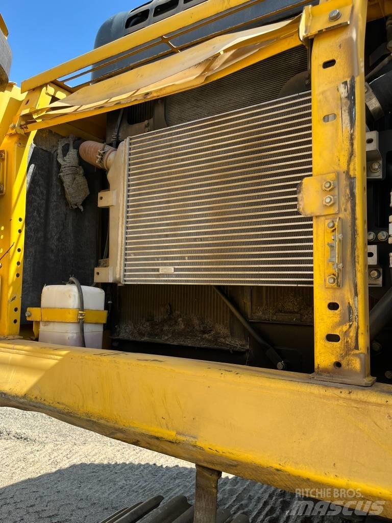 Komatsu PC 390 LC-10 Pásová rýpadla