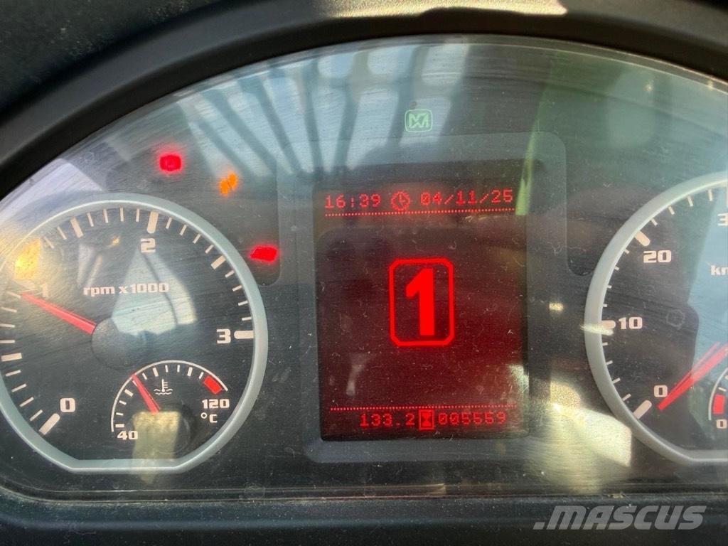 Merlo P 40.17 Teleskopické manipulátory