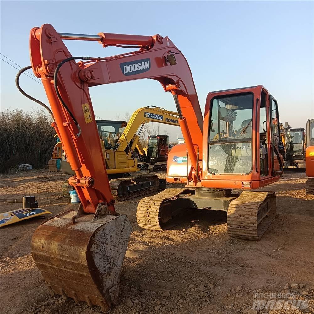 Doosan DH 70 Pásová rýpadla
