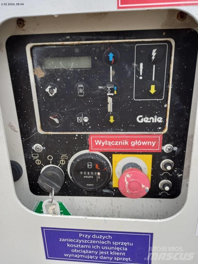 Genie GS 3369 RT Nůžková zvedací plošina