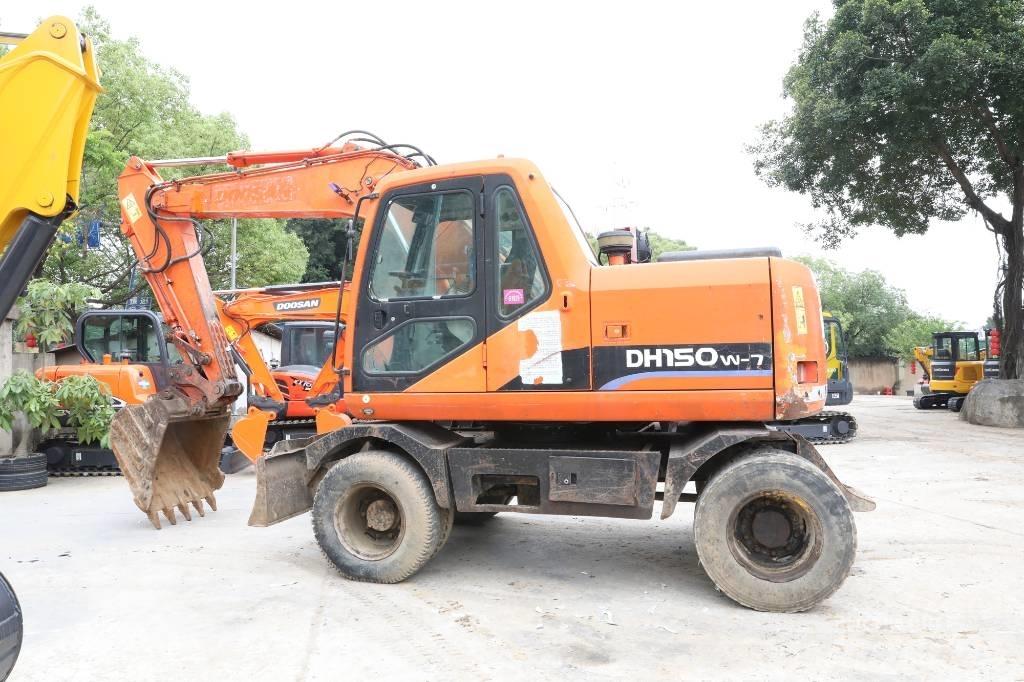 Doosan DH 150 W-7 Kolová rýpadla