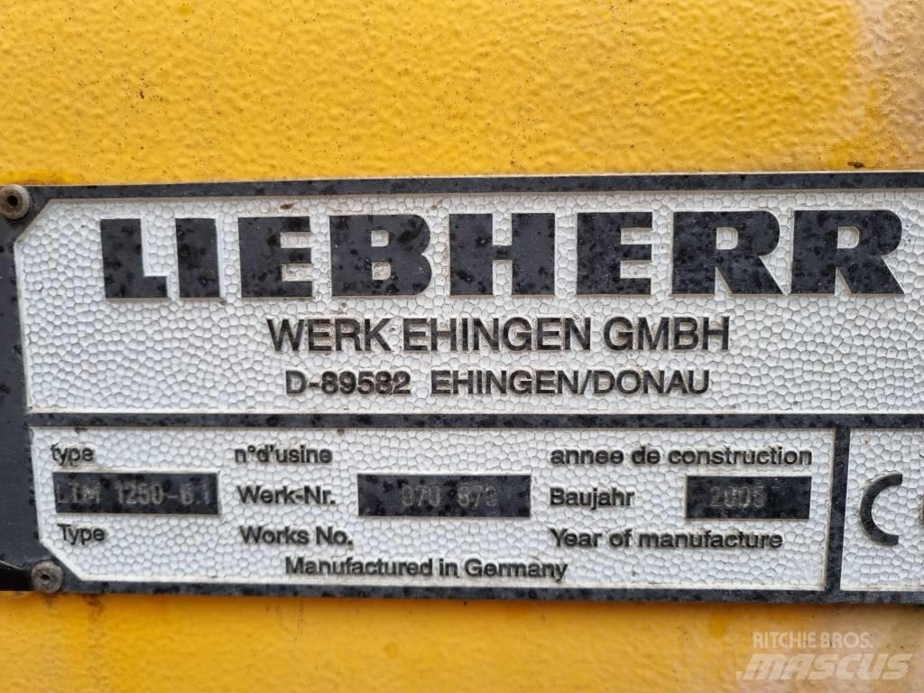 Liebherr 1250-6.1 Univerzální terénní jeřáby